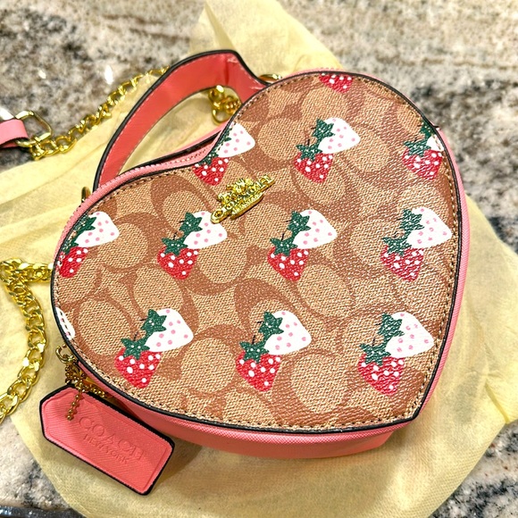 Coach Handbags - Brand new coach crossbody bag never use